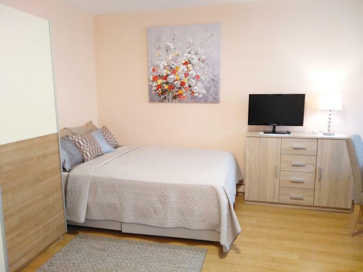 Sunray Studio Apartment 萨格勒布 外观 照片